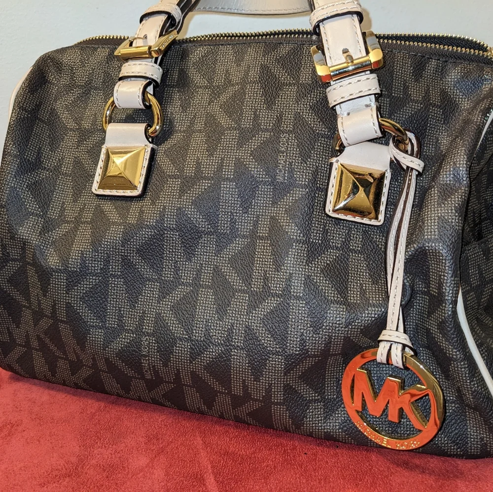 Authentic Michael Kors Grayson Satchel Bag - Picture 1 of 15